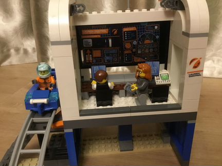 Конструктор lego Космическая ракета б/у