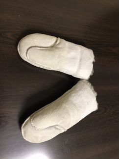 Варежки из овчины для самых маленьких