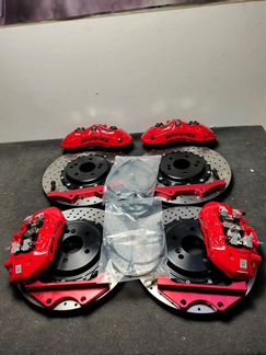 Тормозная система Brembo на Mercedes