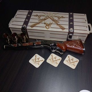 Подарочный набор штофов для охотника