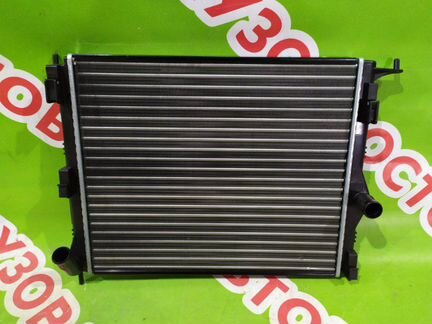 Радиатор охлаждения Renault Logan мт 2005-2014
