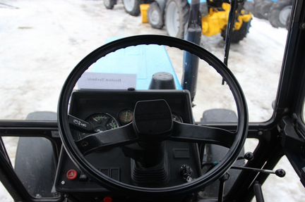 Трактор мтз 82.1 2011г. с кондиционером - фотография № 23