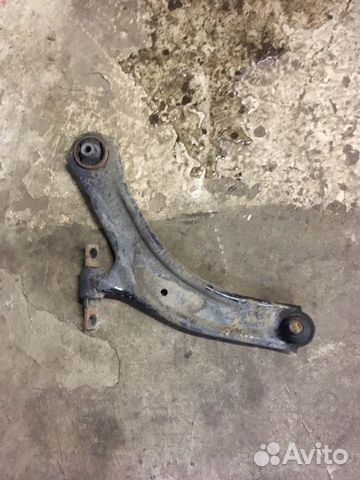 Nissan x-trail рычаг передний левый t31