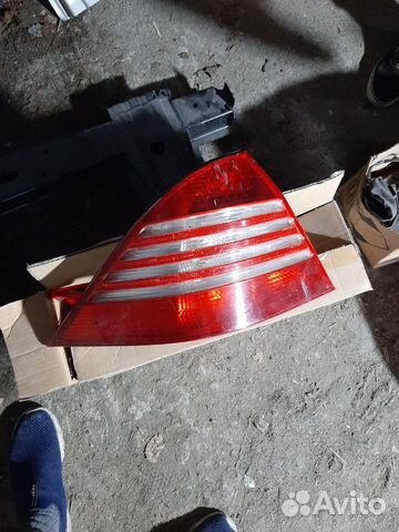 Задний фонарь мерседес 2002г