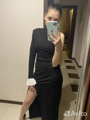 Вечернее платье на одно плечо Grinkovskaya