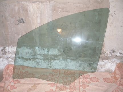 Стекло на пежо 307 боковое