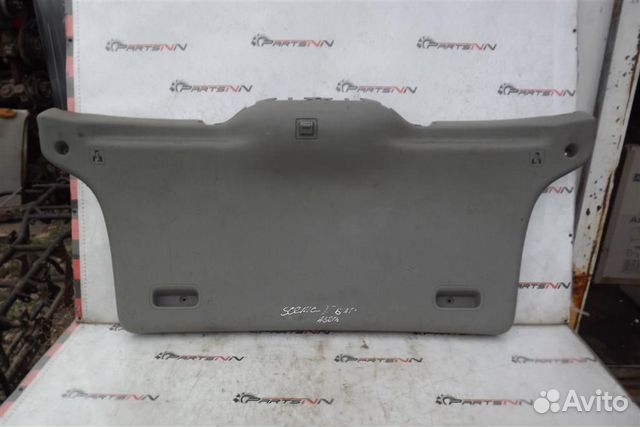 Накладка крышки багажника Рено Сценик