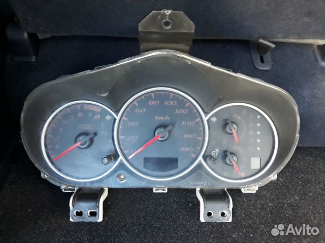 Панель приборов Mitsubishi Colt