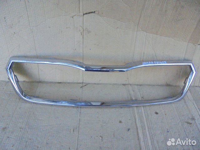 Молдинг хром решетки радиатора Skoda Rapid 2 20-22