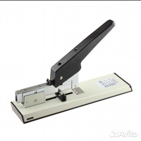 Степлер новый