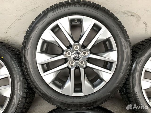 Оригинальные колеса на Toyota RAV4 R19