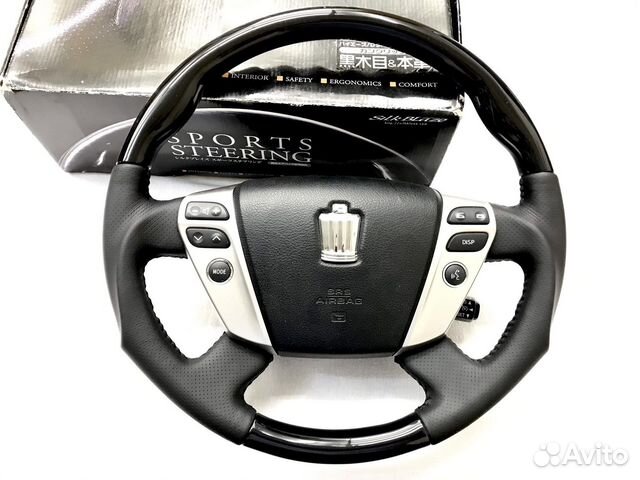 Анатомический руль с чёрной косточкой Toyota
