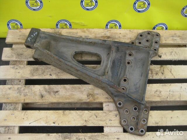 Кронштейн реактивной тяги 81432150025 MAN, TGA