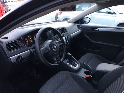 Volkswagen Jetta 1.6 AT, 2012, 160 000 км