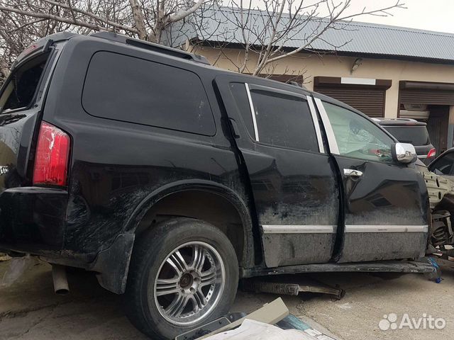 Infiniti QX56 5.6AT, 2005, битый