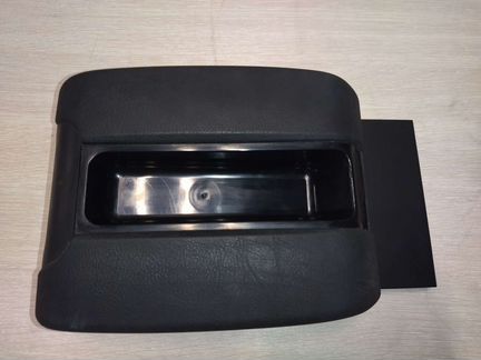 Подлокотник черный бмв е39 из Японии