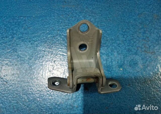 Петля двери Mazda 3 BM