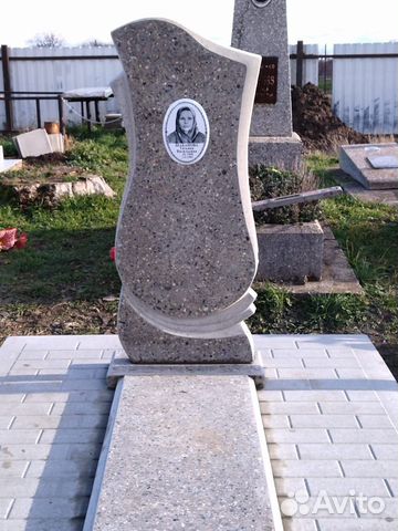 Памятники, благоустройство могил