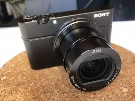 Фотоаппарат Sony DSC- RX100M3