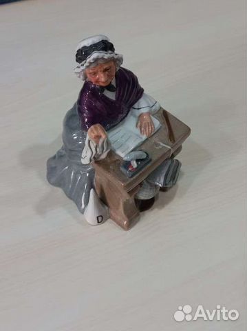 Антикварная фарфоровая статуэтка Германия учитель