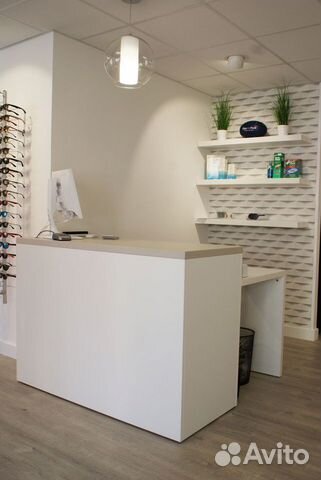 Стойка ресепшн