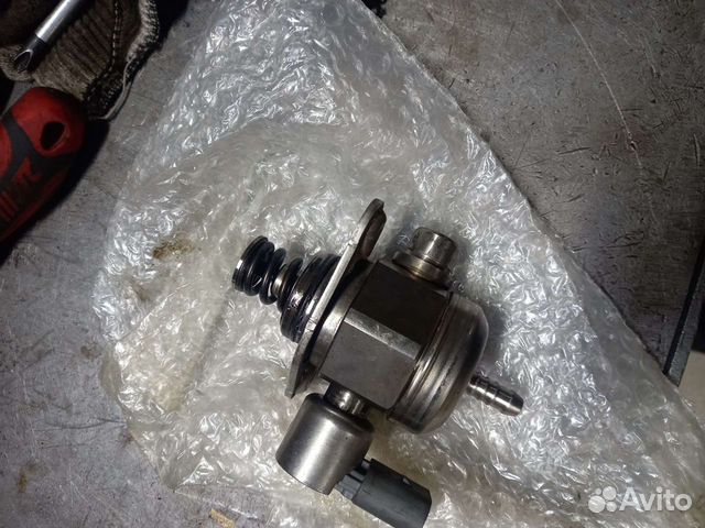 Топливный насос audi a6 2.0 Fsi