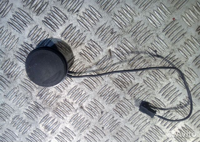 Динамик на Ауди А8