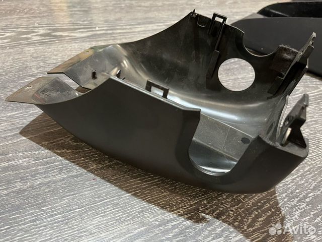 Обшивка рулевой колонки Touran 1T0