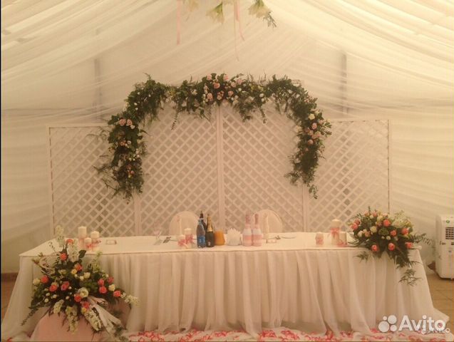 Свадебная арка, решетка, планшет рассадки гостей