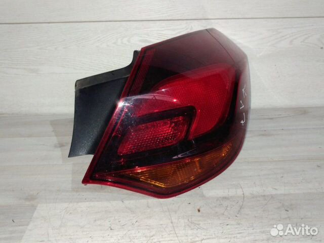 Фонарь задний правый Opel Astra J A16XER 2010