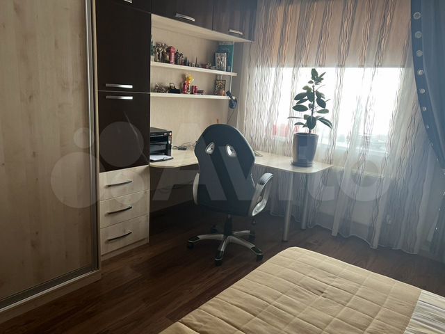 4-к. квартира, 215 м², 9/10 эт.