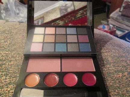 Набор для макияжа лица и др. Эйвон и Орифлейм