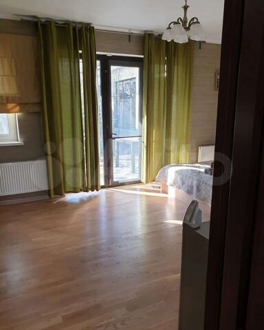 Комната 20 м² в 1-к., 1/3 эт.