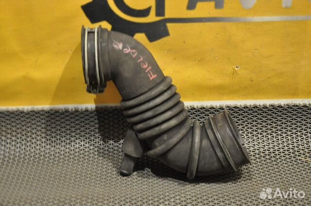 Патрубок воздушного фильтра toyota corolla field