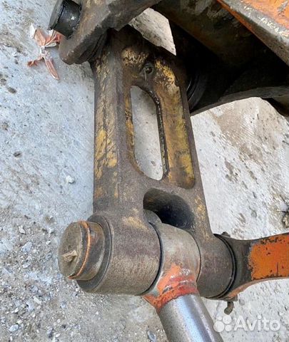 Трапеция Hitachi ZX200-3