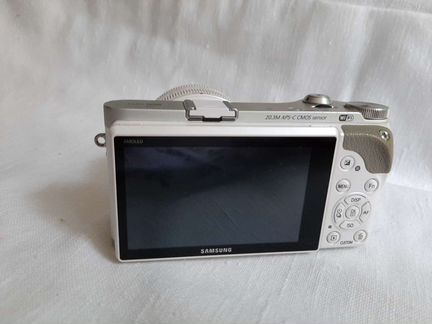 Samsung nx300