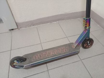 Трюковой кастомный самокат (На запчасти)