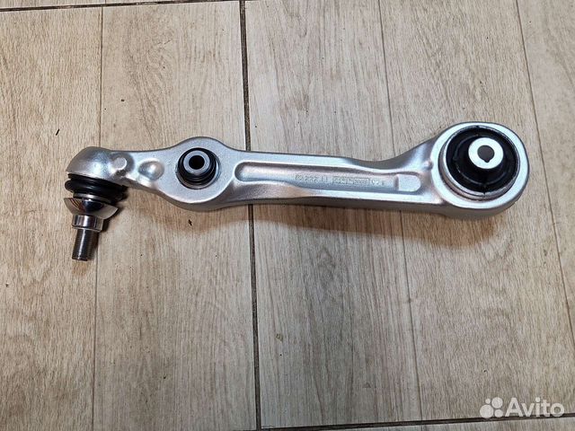 Рычаг левый новый Mercedes w222