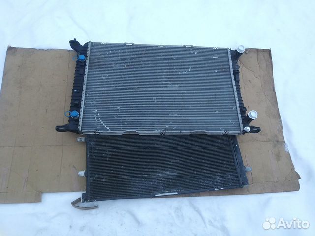 Радиатор двигателя Audi Q5
