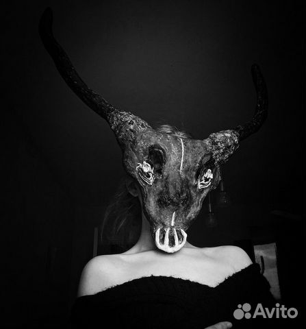 Маска интерьерная с рогами halloween хэллоуин