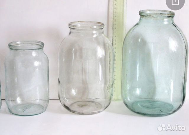 Банки стеклянные и бутылки