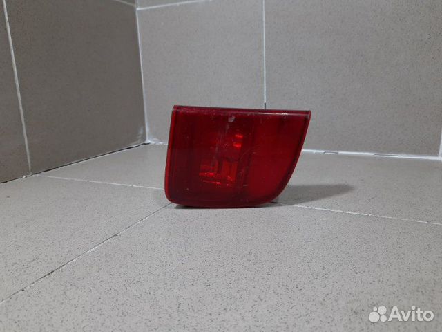 Фонарь задний противотуманный левый Toyota Land