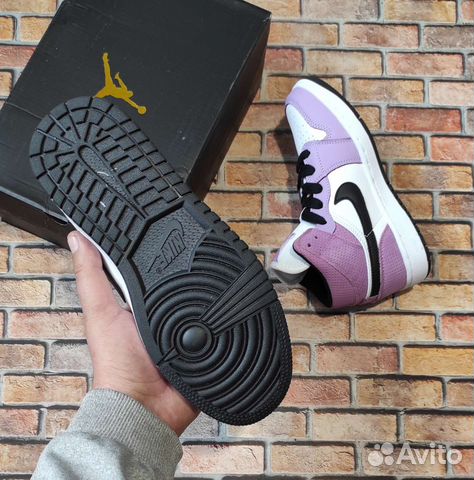 Кроссовки кожаные Nike air Jordan retro 1