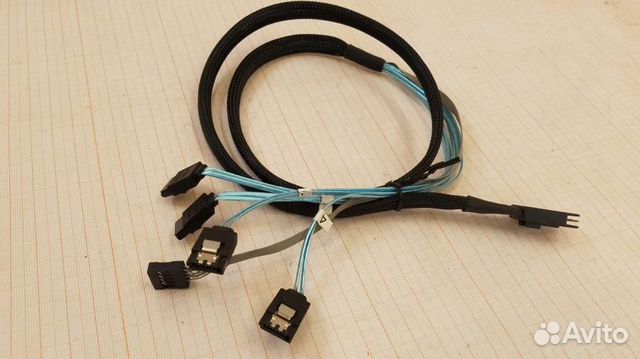 Кабель SFF-8087-4xsata SideBand 100см, б/у