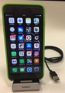 Belkin Charge Sync Dock для iPhone