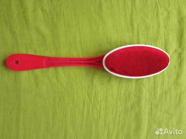 Щетку для чистки одежды