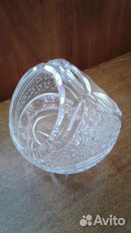 Хрустальная ваза конфетница