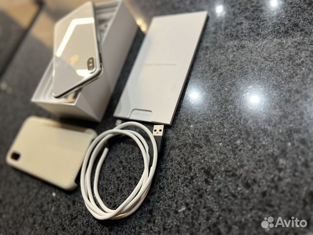 iPhone X, Silver, 64 GB