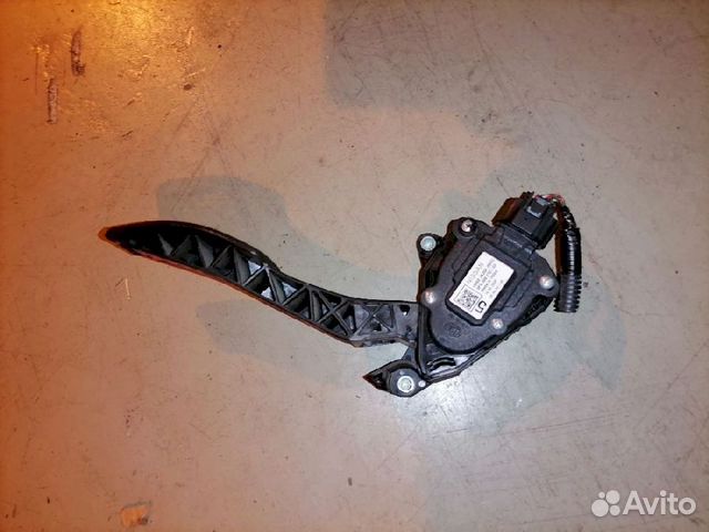 Педаль газа 18002JN20A Nissan Teana J32 J32