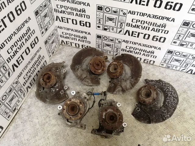 Кулак поворотный передний BMW 5-серия E60 / E61